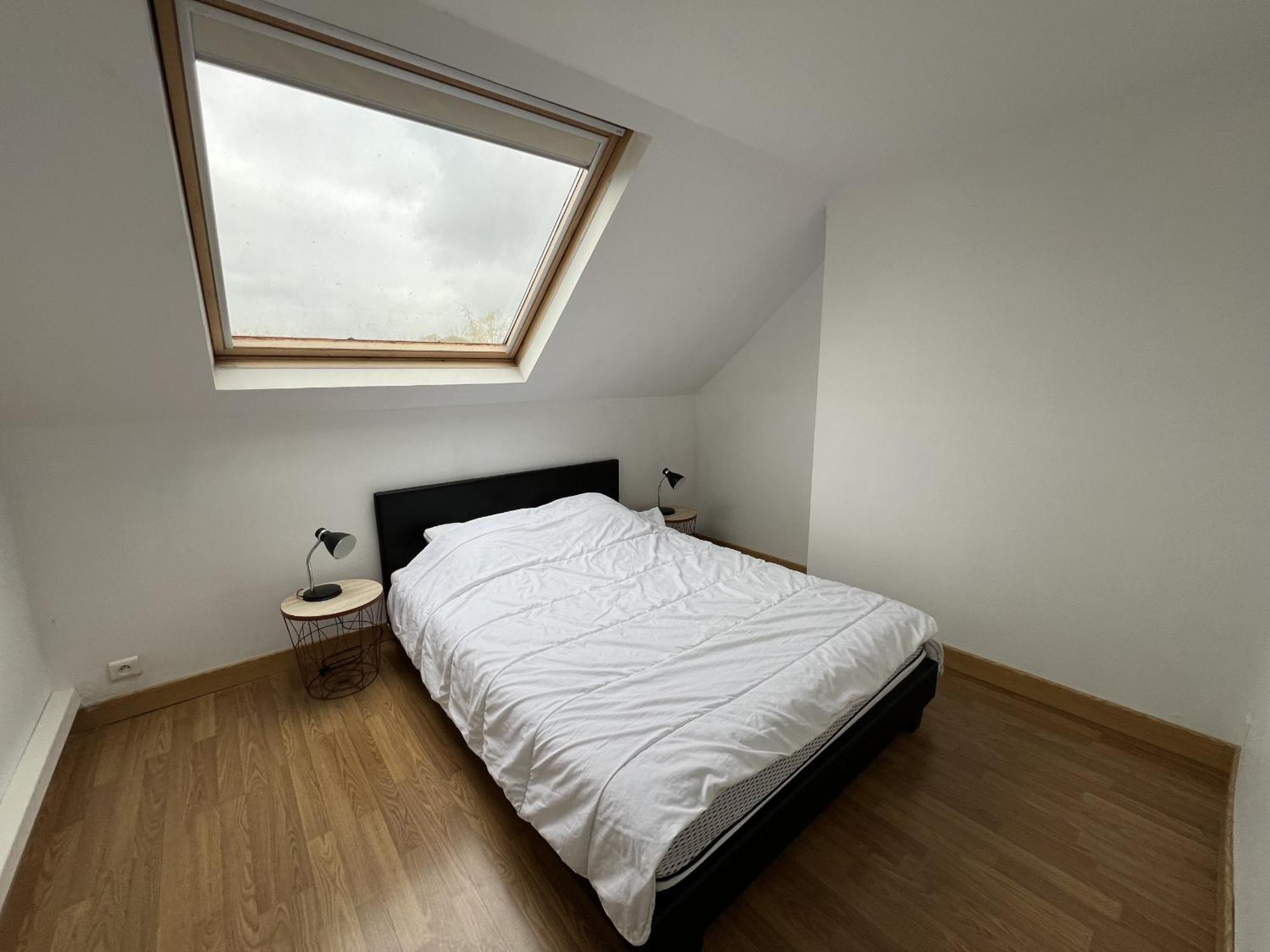 Appartement Amiens, Sous Les Toits 4-6 Pers