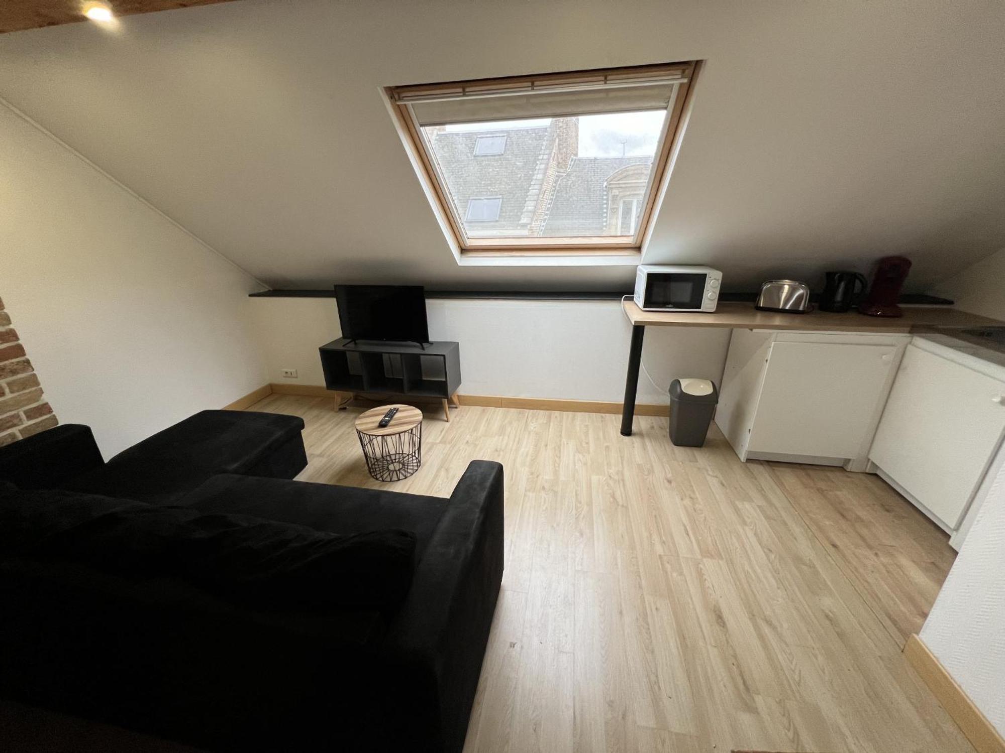 Appartement Amiens, Sous Les Toits 4-6 Pers Amiens